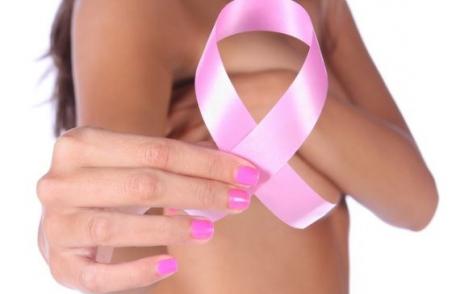 Menopauza complică lucrurile: riscul de cancer mamar creşte cu fumatul
