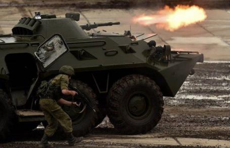 NATO confirmă intrarea trupelor ruse în Ucraina. Kievul se pregăteşte de război
