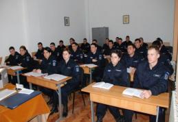 Elevi ai Şcolii Militare de Subofiţeri Jandarmi Fălticeni în practică la Dorohoi