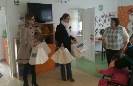 Cadouri oferite copiilor de Florin Țurcanu alături de consilierii săi