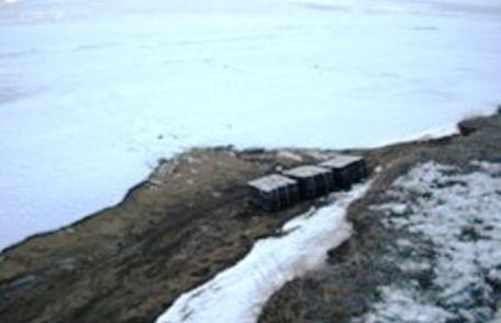 Ţigări de 32.000 lei trecute ilegal peste podul de gheaţă de la acumularea Stânca-Costeşti 