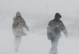Informare meteo de viscol, polei și ninsori, începând de vineri dimineață în întreaga țară