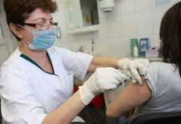 Vaccinuri retrase de Ministerul Sănătăţii, după ce 53 de elevi au ajuns la spital