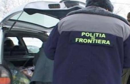Opel Zafira cu documente expirate depistat de polițiștii de frontieră
