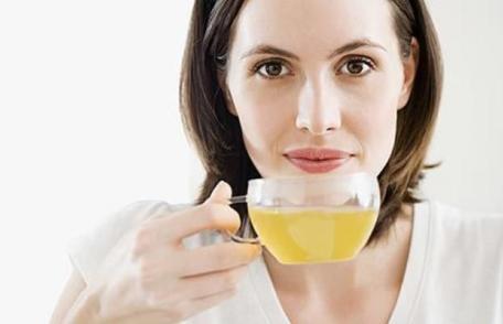 Ceaiul care topește grăsimea și combate bolile de ficat