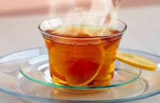 Studiu: Ceaiul foarte fierbinte favorizează apariţia cancerului esofagian