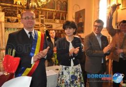 Doina Federovici și Andrei Dolineaschi alături de cetățenii din Văculești la zilele comunei