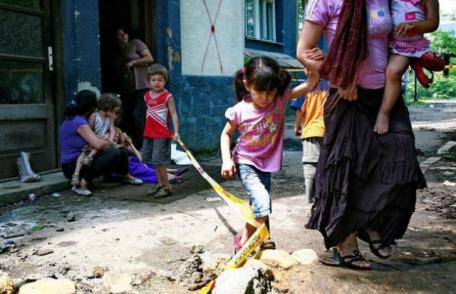 Administrația locală vrea să îmbunătățească situația romilor din Dorohoi. Vezi planul de acțiune!