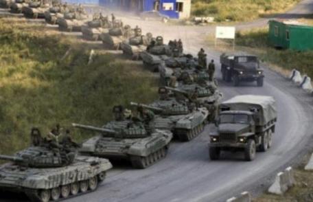 Mobilizare masivă de trupe, tancuri și lansatoare de rachete în Rusia, la granița cu Ucraina