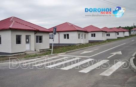 Locuințele sociale construite în cartierul Dumbrava Roșie din Dorohoi vor fi racordate la energie electrică