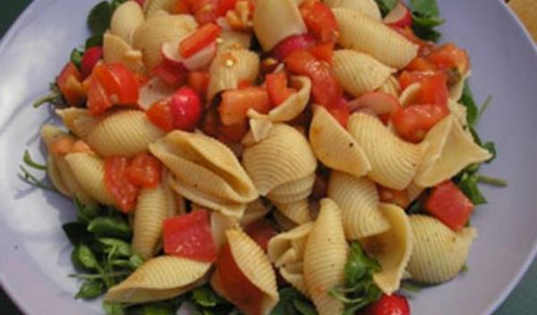 salata-paste-cu-rosii