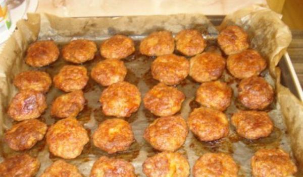Chifteluțe din pui la cuptor