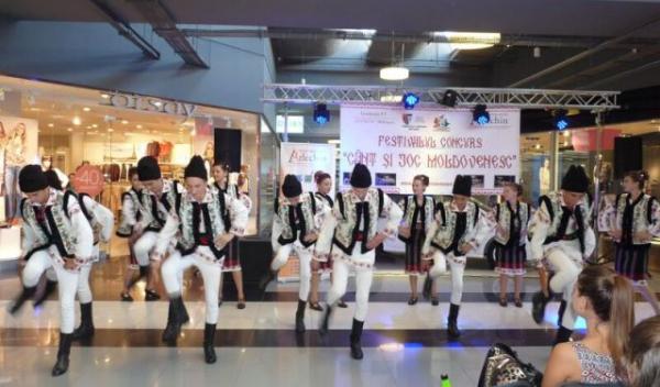Dansează Fetno (2)