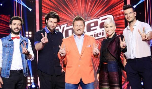 Smiley_Pavel-Bartos_Marius-Moga_Tudor-Chirila
