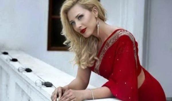 Iulia_Vantur