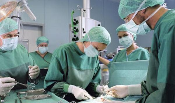 doctori-operatie