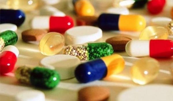 Combinaţii de medicamente