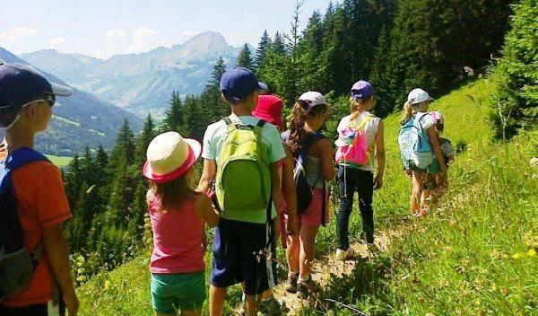 Tabere, excursii și alte activități de timp liber