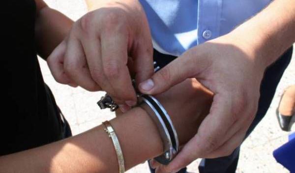 Urmărit internaţional, depistat de poliţişti