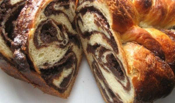 Cozonac cu portocale și cacao