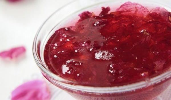 dulceață de trandafiri