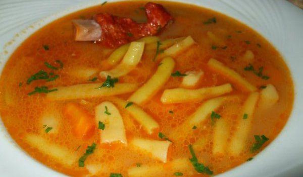 Ciorbă de fasole galbenă