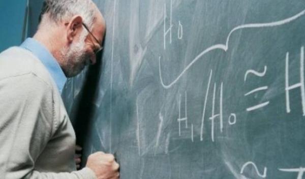profesori_pensionari