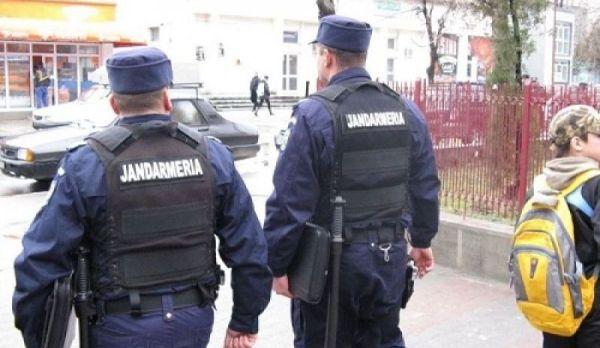 jandarmii-pusi-la-treaba