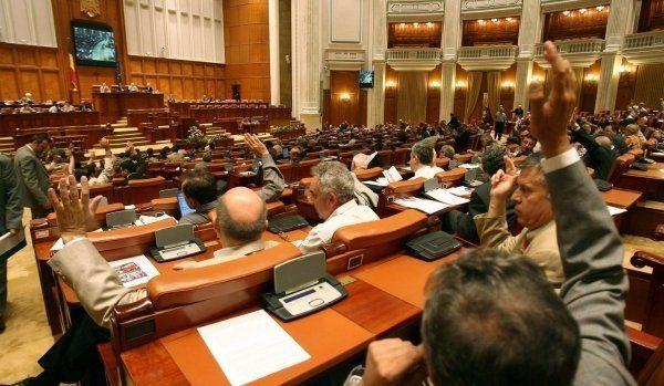 Deputații și-au schimbat programul