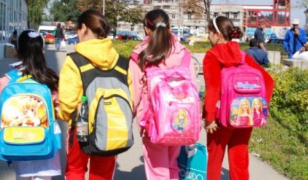 Problemele pe care le cauzează ghiozdanul