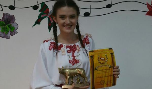 ANDRA MAHIALACHE - Trofeul Novalatinitas 2016 (2)