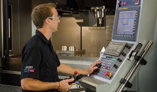Operator masini automate si semiautomate