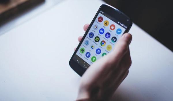 Google şi Facebook au anunţat