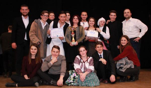 Dorohoi, trupa Haris, trofeul festivalului la limba romana