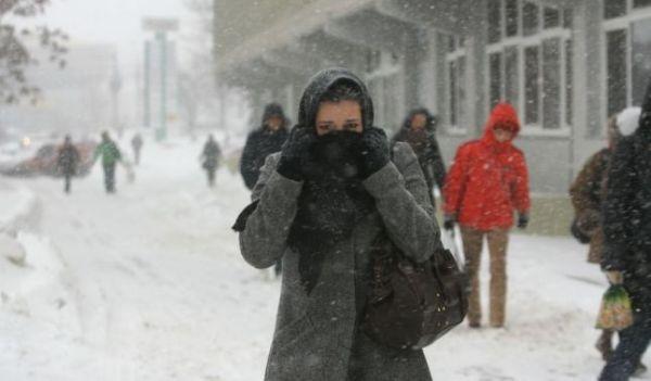 Atenţionarea meteo de ninsori şi viscol puternic