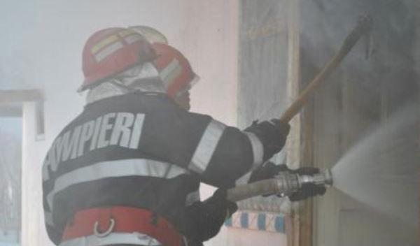 Incendiu casa parinteasca_d