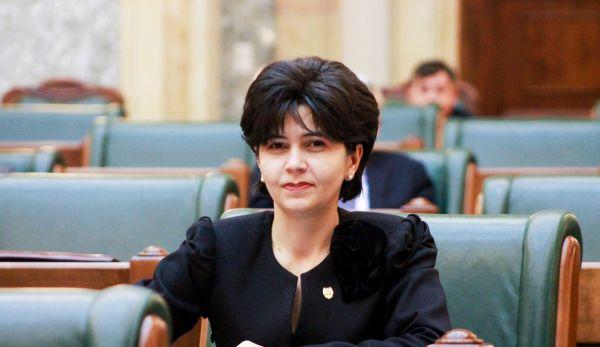 Senatorul Doina Federovici