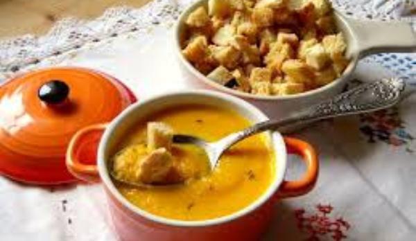 Supă cremă de morcovi