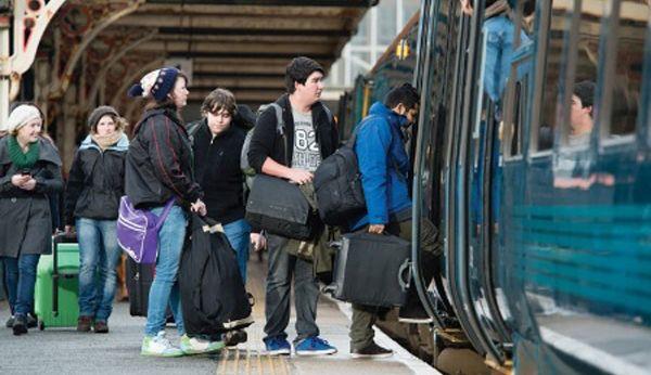 elevi-tren