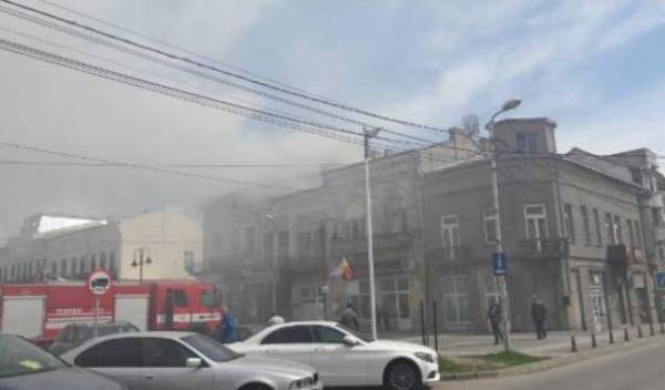 incendiu centru botosani