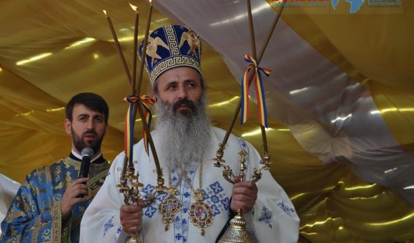 Sfintire Biserica Sfintii Împarati Constantin si Elena_Dorohoi001