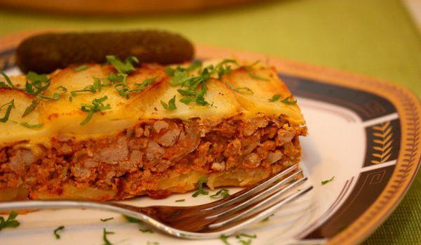 Musaca de cartofi și carne tocată