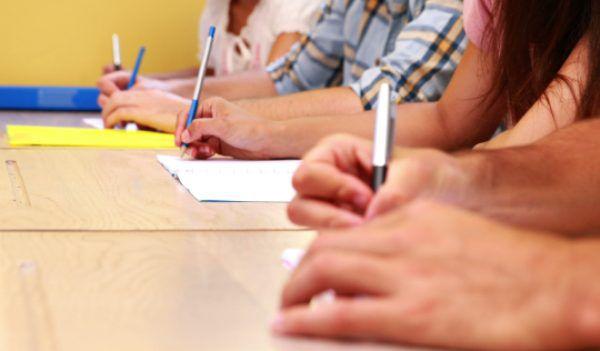 Educatie-examen