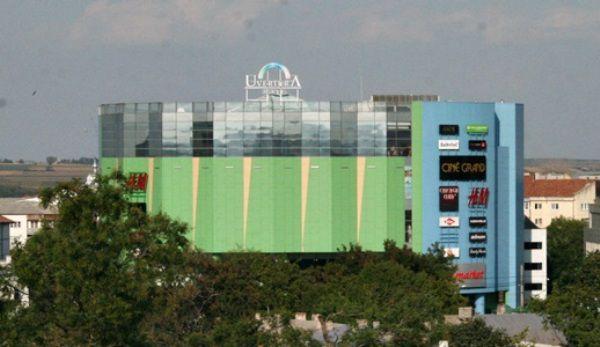 Uvertura-Mall