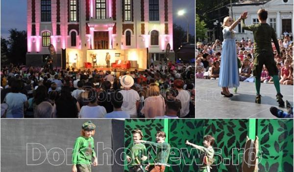 Teatru in aer liber la Dorohoi_00