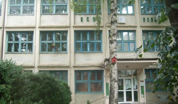 foto sc. 5 directorul face apel