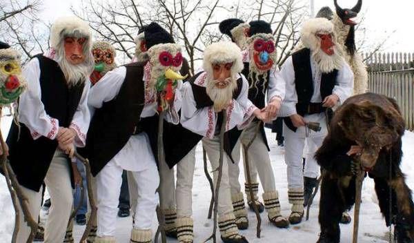 Parada costumelor populare