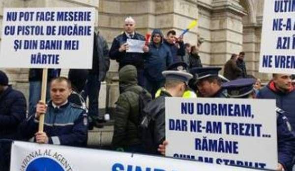 Politistii-au-legea-de-partea-lor