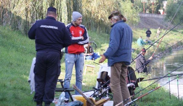 jandarmi pescuit