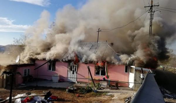 incendiu casa Stauceni 10